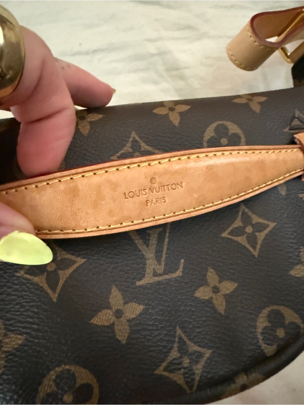Beautiful Fashion Bumbag - Picture 2 of 6